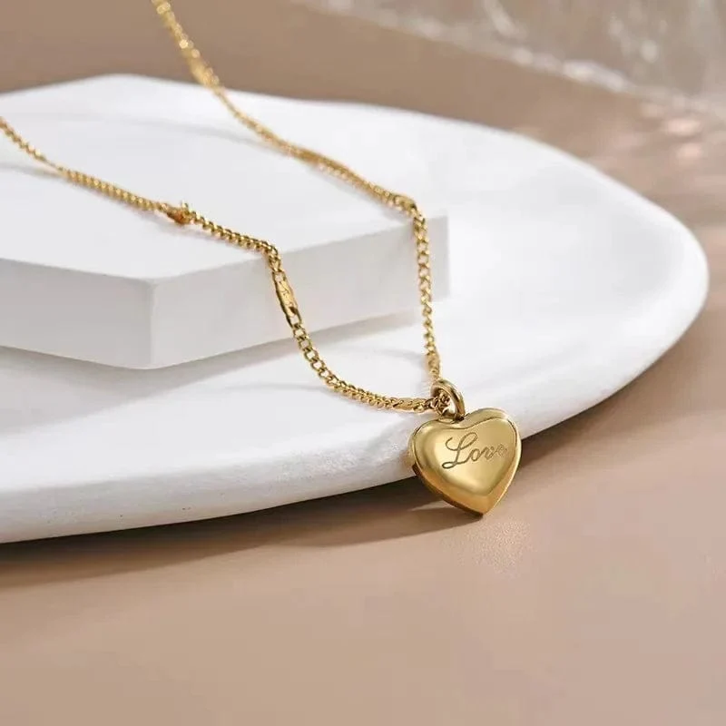 Trendy Einfache Gold Farbe Herz Anhänger Colliers Halskette für Frauen Temperament Liebesbrief Dünne Schlüsselbein Kette Schmuck Geschenk
