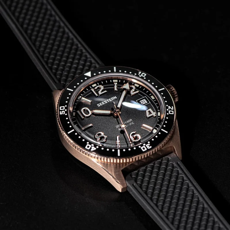 SEESTERN Taucheruhr für Herren, automatische mechanische Armbanduhren, Seagul ST2130-Uhrwerk, 20 bar wasserdicht, leuchtendes gewölbtes Glas