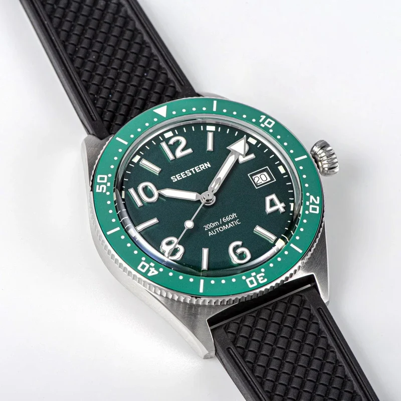 SEESTERN Taucheruhr für Herren, automatische mechanische Armbanduhren, Seagul ST2130-Uhrwerk, 20 bar wasserdicht, leuchtendes gewölbtes Glas