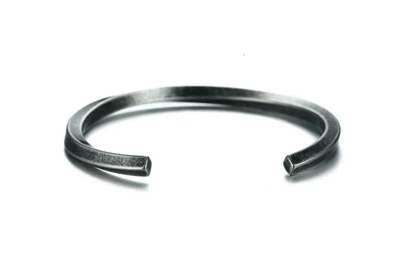 Vnox Vintage Edelstahl Armreif für Männer Frauen Mobius Twisted Manschette Armband Unisex Casual Pulseira Herren Schmuck