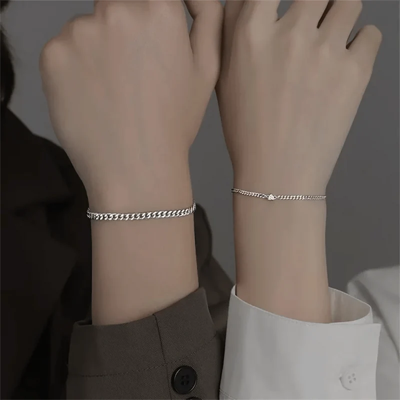 2-teiliges schlichtes, modisches Armband-Set aus Edelstahl für Paare, Unisex, Frauen und Männer, Liebhaber, Kristallherz, silbrige Kette, Armbänder, Schmuck