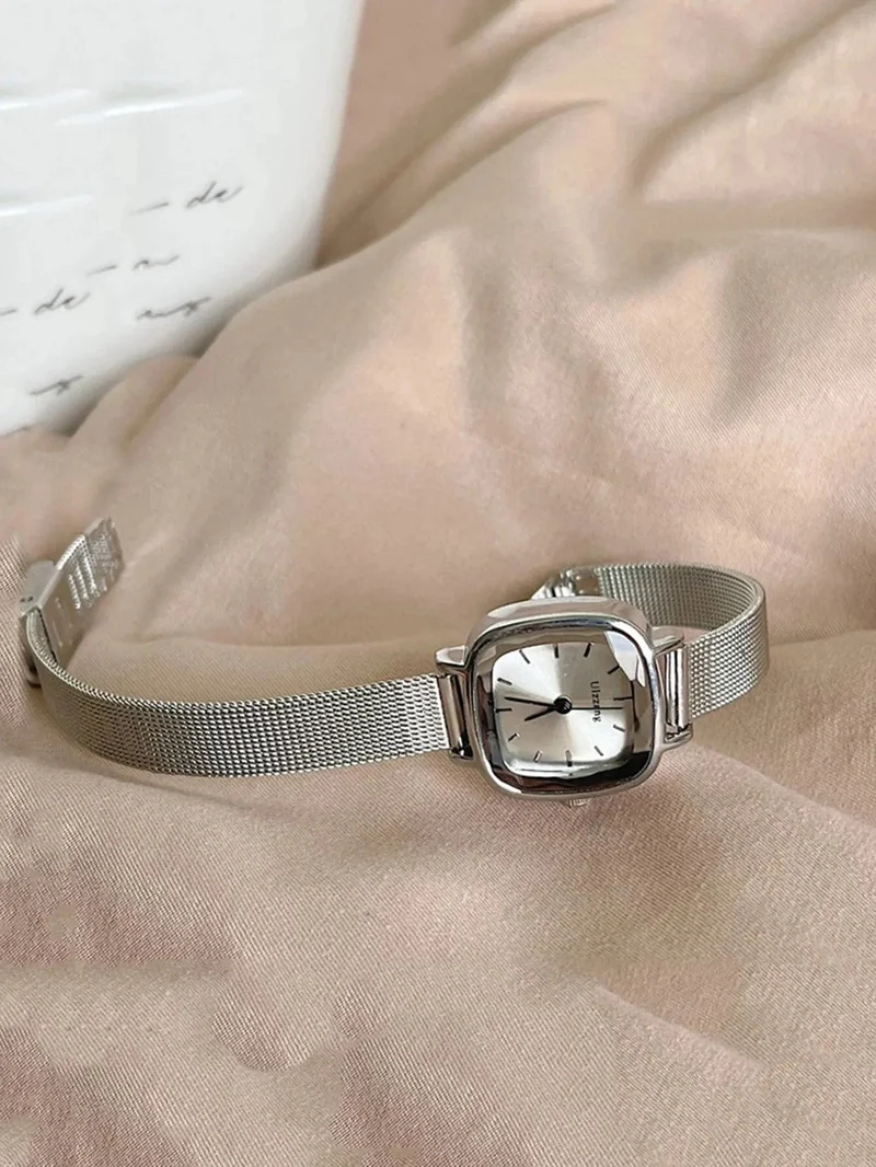 Modische Damen-Armbanduhr mit kleinem Zifferblatt und Quarzwerk