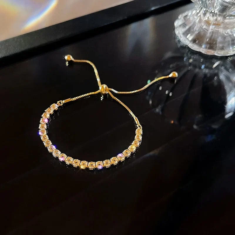 Voller Strasssteine, verstellbares 18 Karat vergoldetes Edelstahlarmband für Frauen 2022, neuer trendiger quadratischer Zirkon-Armbandschmuck