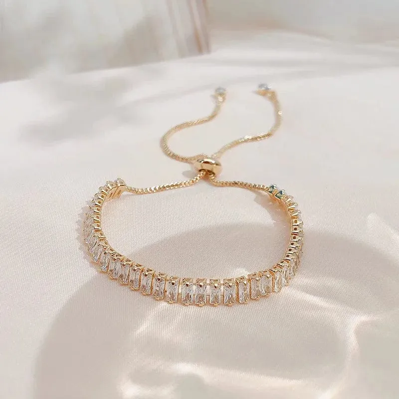 Voller Strasssteine, verstellbares 18 Karat vergoldetes Edelstahlarmband für Frauen 2022, neuer trendiger quadratischer Zirkon-Armbandschmuck