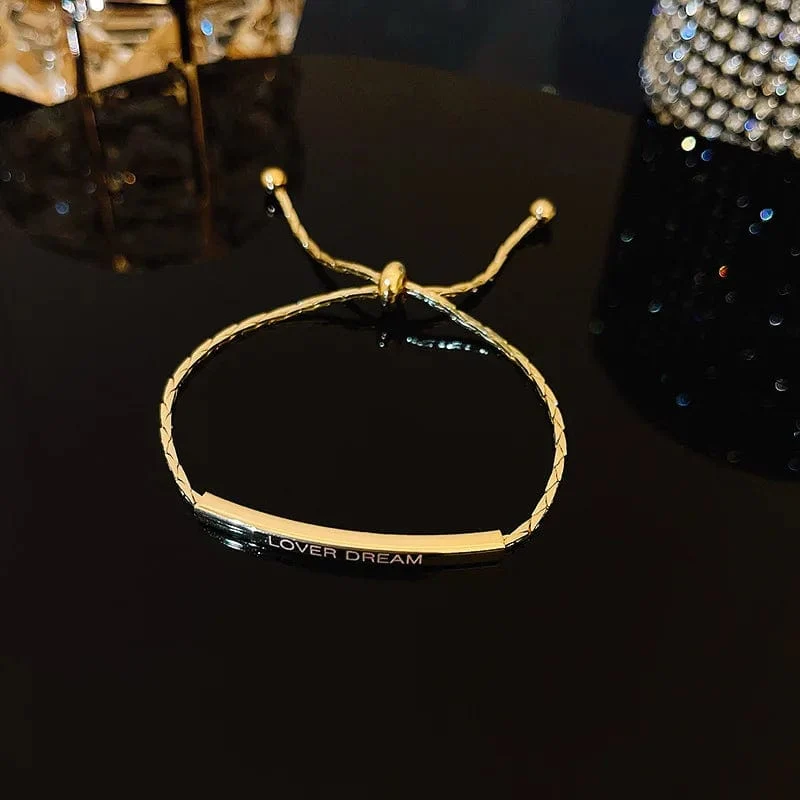 Voller Strasssteine, verstellbares 18 Karat vergoldetes Edelstahlarmband für Frauen 2022, neuer trendiger quadratischer Zirkon-Armbandschmuck