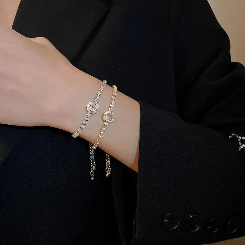 Voller Strasssteine, verstellbares 18 Karat vergoldetes Edelstahlarmband für Frauen 2022, neuer trendiger quadratischer Zirkon-Armbandschmuck