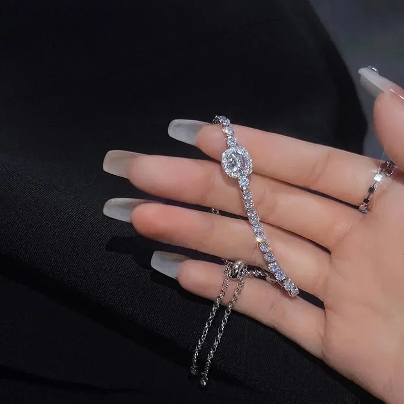 Voller Strasssteine, verstellbares 18 Karat vergoldetes Edelstahlarmband für Frauen 2022, neuer trendiger quadratischer Zirkon-Armbandschmuck