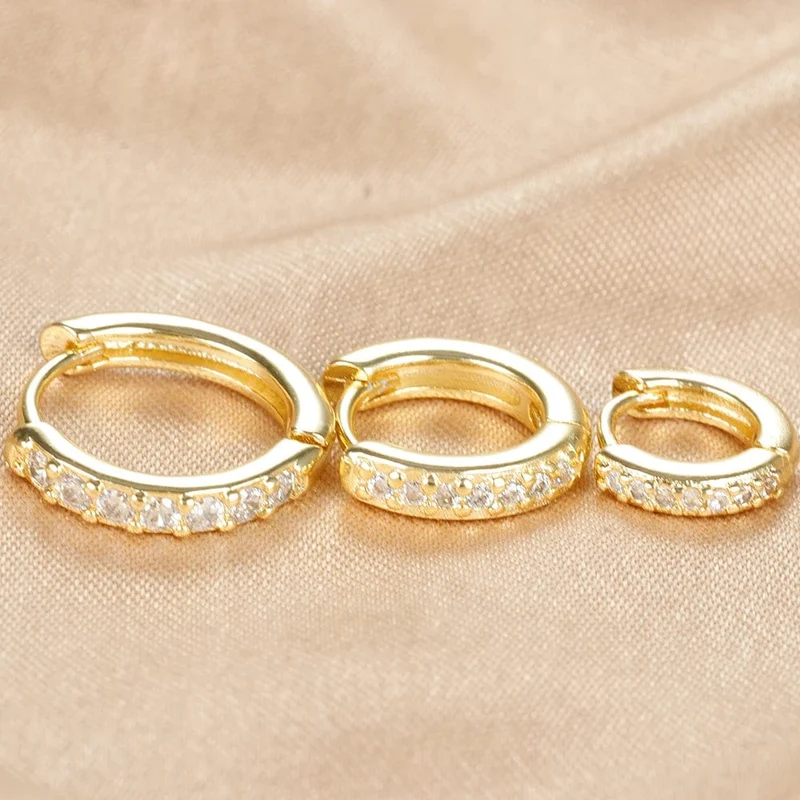 3er-Set schlichte, kleine Creolen aus Edelstahl mit Kristallen, zierlich, goldfarben, für Knorpelpiercings, minimalistischer Schmuck