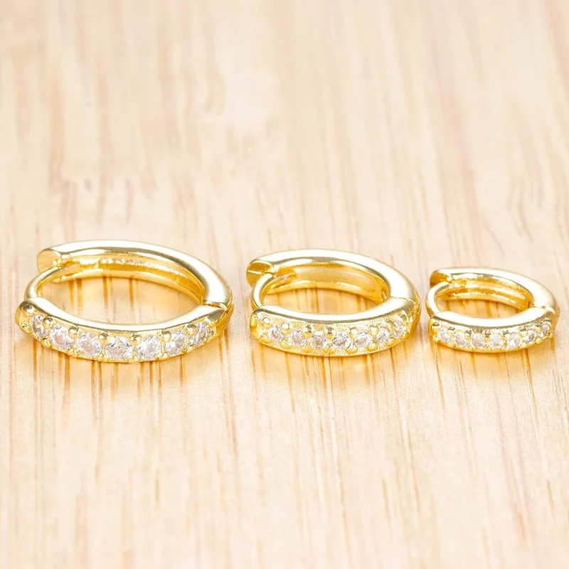3er-Set schlichte, kleine Creolen aus Edelstahl mit Kristallen, zierlich, goldfarben, für Knorpelpiercings, minimalistischer Schmuck