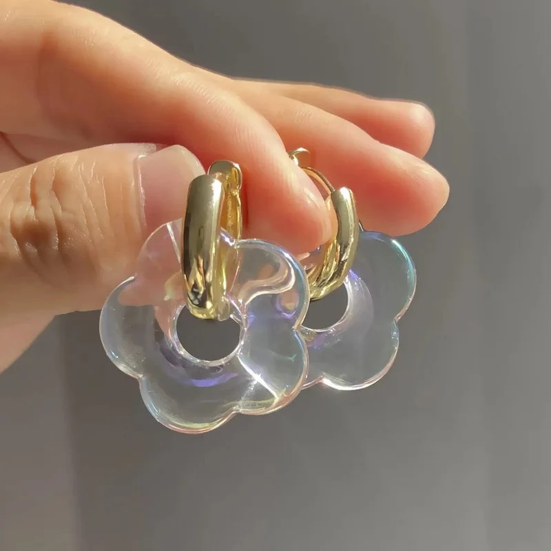 2024 neue Bunte Blume Harz Acryl Charms Ohrring Gold Farbe Kreis Ohr Schnalle Hoop Ohrringe für Frauen Nettes Geschenk Schmuck