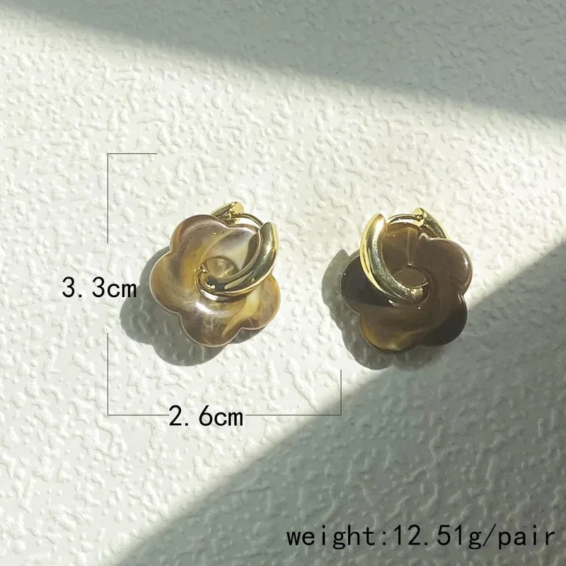2024 neue Bunte Blume Harz Acryl Charms Ohrring Gold Farbe Kreis Ohr Schnalle Hoop Ohrringe für Frauen Nettes Geschenk Schmuck