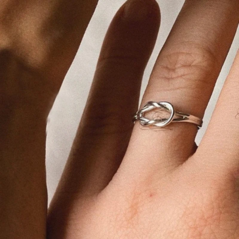 Liebesknoten-Paararmbänder, 14 Karat echt vergoldete Edelstahlarmbänder für Frauen, verstellbare Geschenke für Paare, zierliche Mode