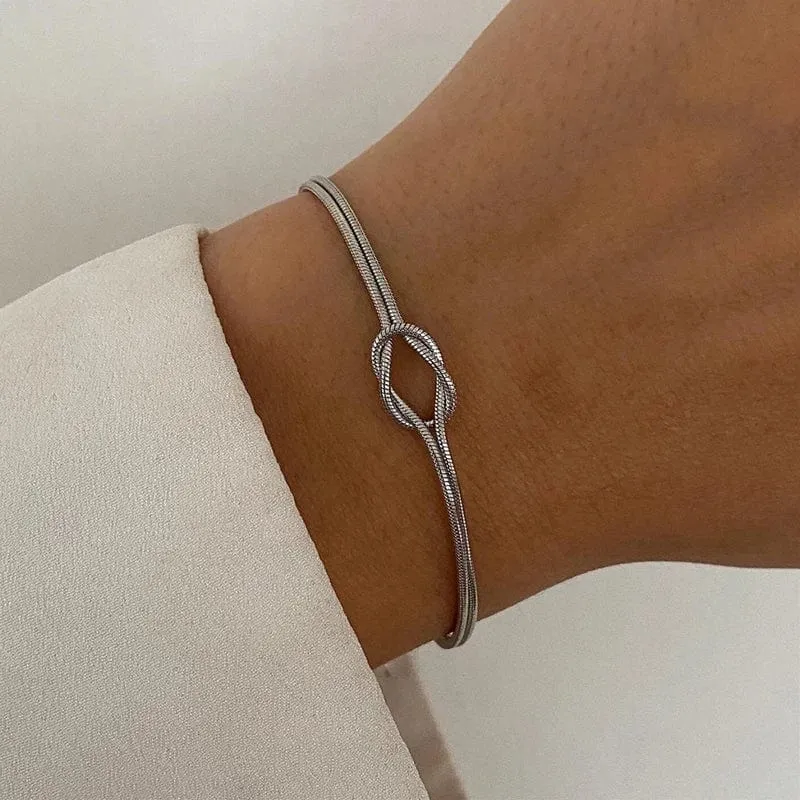 Liebesknoten-Paararmbänder, 14 Karat echt vergoldete Edelstahlarmbänder für Frauen, verstellbare Geschenke für Paare, zierliche Mode