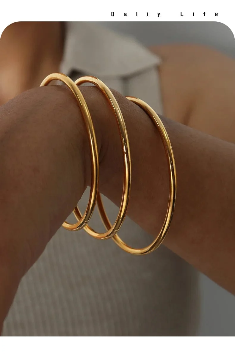 Farbechter Armreif aus Edelstahl für Frauen, nicht verblassend, rund, minimalistisch, Damen-Armbänder, Luxusschmuck für Frauen