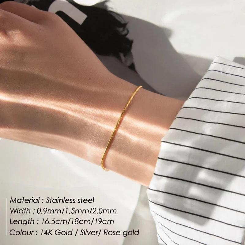 Modisches Schlangenkettenarmband aus Edelstahl für Frauen in Goldfarbe, Charm-Armbänder, Sommertrends 2022 im Schmuckgroßhandel