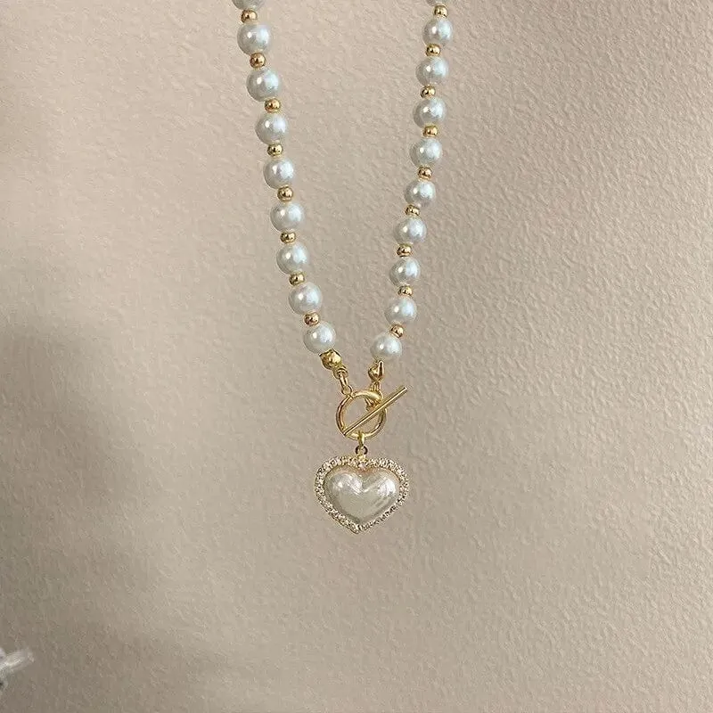 Elegante Perlenkette für Frauen Herz-Anhänger Halsketten Luxus Nachahmung Perlen Kette Halsketten koreanischen Schmuck Mädchen Geschenke