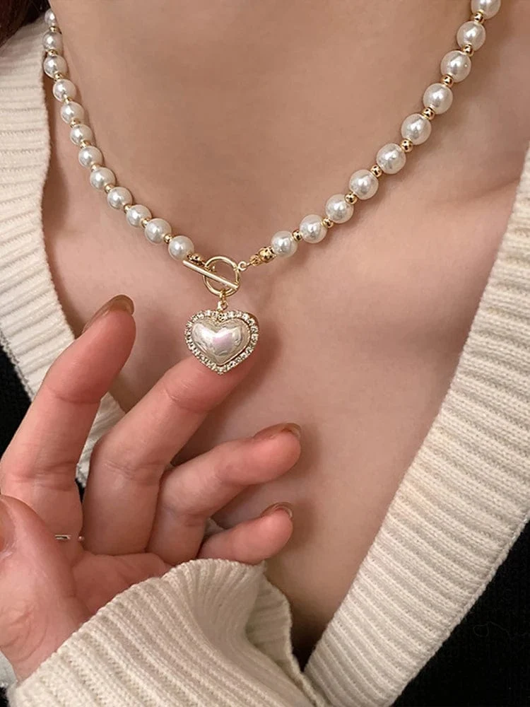 Elegante Perlenkette für Frauen Herz-Anhänger Halsketten Luxus Nachahmung Perlen Kette Halsketten koreanischen Schmuck Mädchen Geschenke