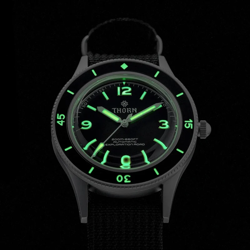 THORN 50-Fathoms Uhr Männer 40MM Vintage NH35 Bewegung Automatische K9 Mineral Kristall TR900 C3 Leuchtende Barracuda 200M Wasserdicht