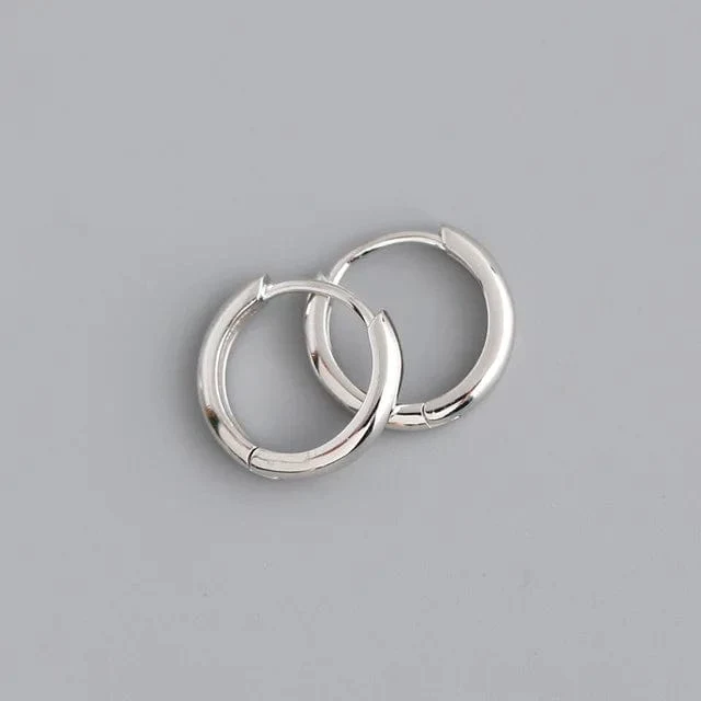 100 % echtes 925 Sterling Silber minimalistische böhmische runde Ohrschnalle für Frauen Punk Unisex Rock Creolen Schmuck Zubehör