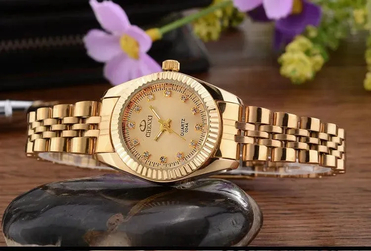 CHENXI Marke Top Luxus Damen Goldene Uhr für Frauen Uhr Weibliche frauen Kleid Strass Quarz Wasserdichte Armbanduhren