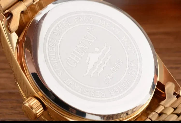 CHENXI Marke Top Luxus Damen Goldene Uhr für Frauen Uhr Weibliche frauen Kleid Strass Quarz Wasserdichte Armbanduhren