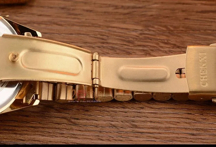 CHENXI Marke Top Luxus Damen Goldene Uhr für Frauen Uhr Weibliche frauen Kleid Strass Quarz Wasserdichte Armbanduhren