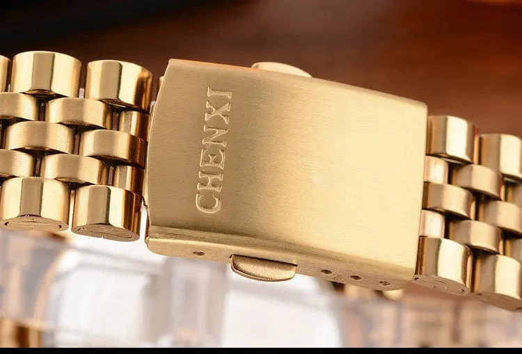 CHENXI Marke Top Luxus Damen Goldene Uhr für Frauen Uhr Weibliche frauen Kleid Strass Quarz Wasserdichte Armbanduhren