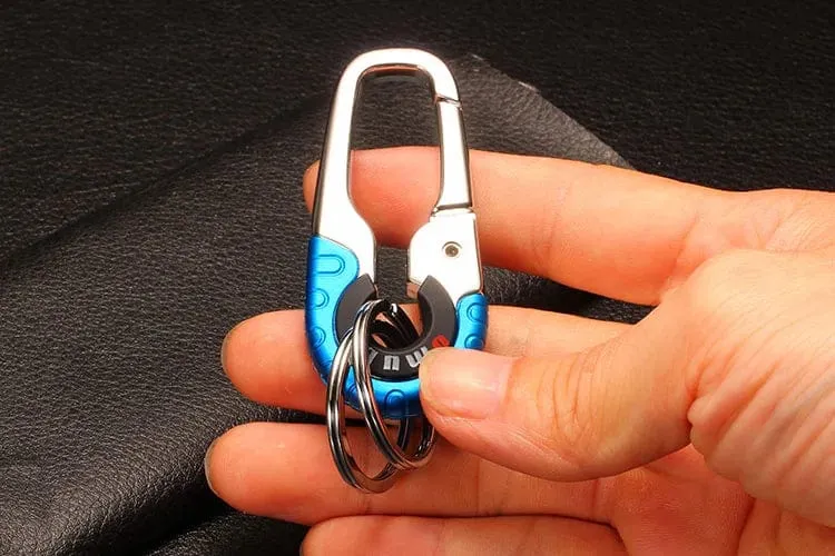 Herren Schlüsselanhänger Haken Edelstahl Schnalle Outdoor Karabiner Kletterwerkzeug Doppelring Auto Angeln Schlüsselanhänger Autozubehör
