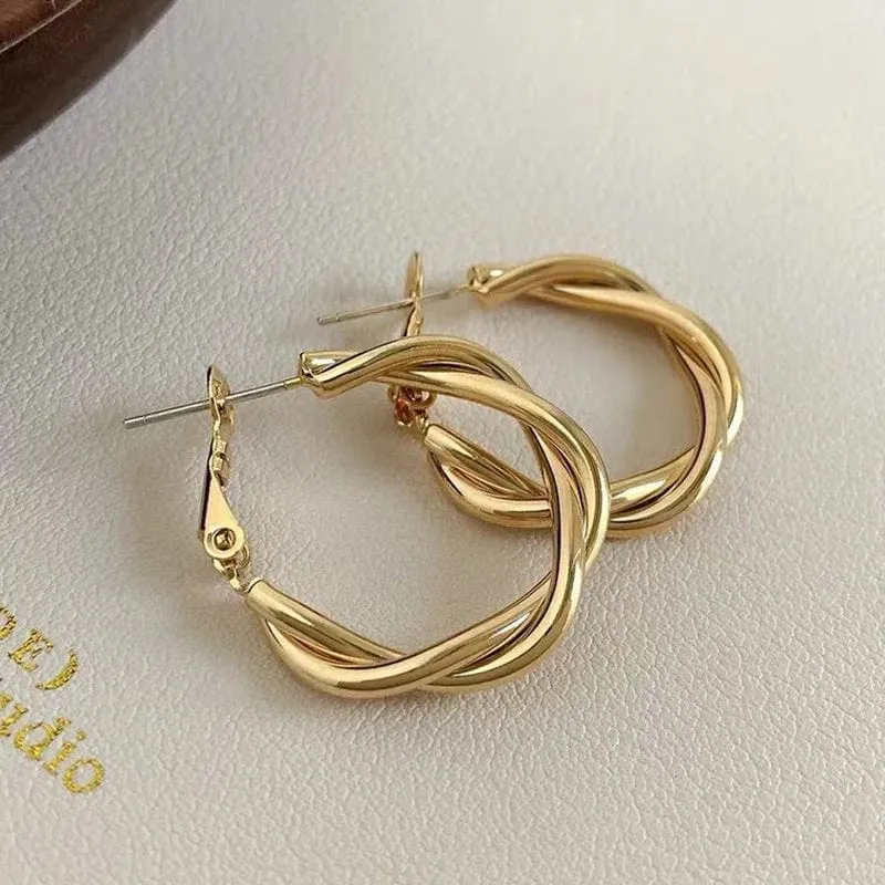 Neue Kreis Schnur Wendungen Hoop Ohrring für Frauen Einfache Temperament Übertreibung Gold Farbe Metall Ohr Schmuck Geschenk Aros