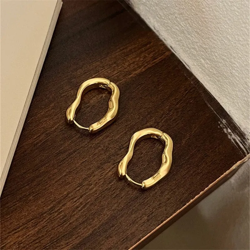 Adolph Trendy Metall Geometrie Hoop Ohrring Mode Neue Design Unregelmäßige Minimalistischen Ohrringe für Frauen Mode Schmuck Geschenk 2023