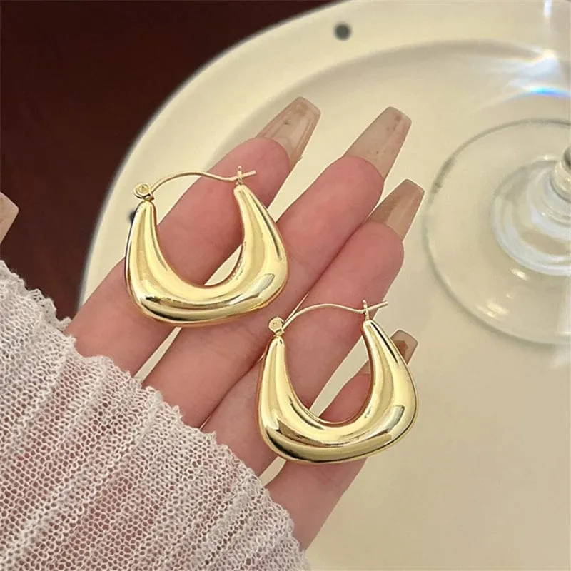 Adolph Trendy Metall Geometrie Hoop Ohrring Mode Neue Design Unregelmäßige Minimalistischen Ohrringe für Frauen Mode Schmuck Geschenk 2023