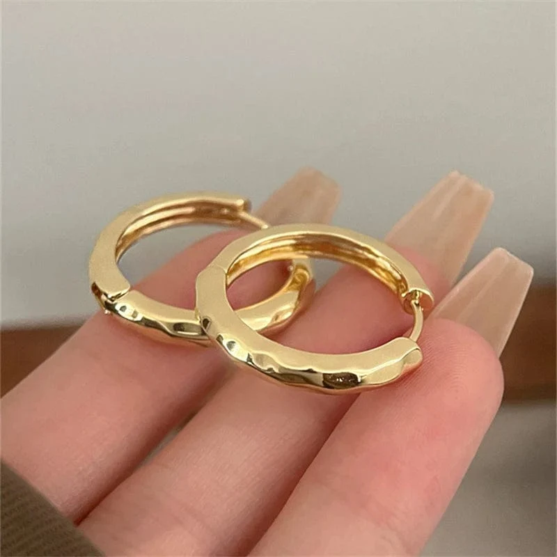 Adolph Trendy Metall Geometrie Hoop Ohrring Mode Neue Design Unregelmäßige Minimalistischen Ohrringe für Frauen Mode Schmuck Geschenk 2023