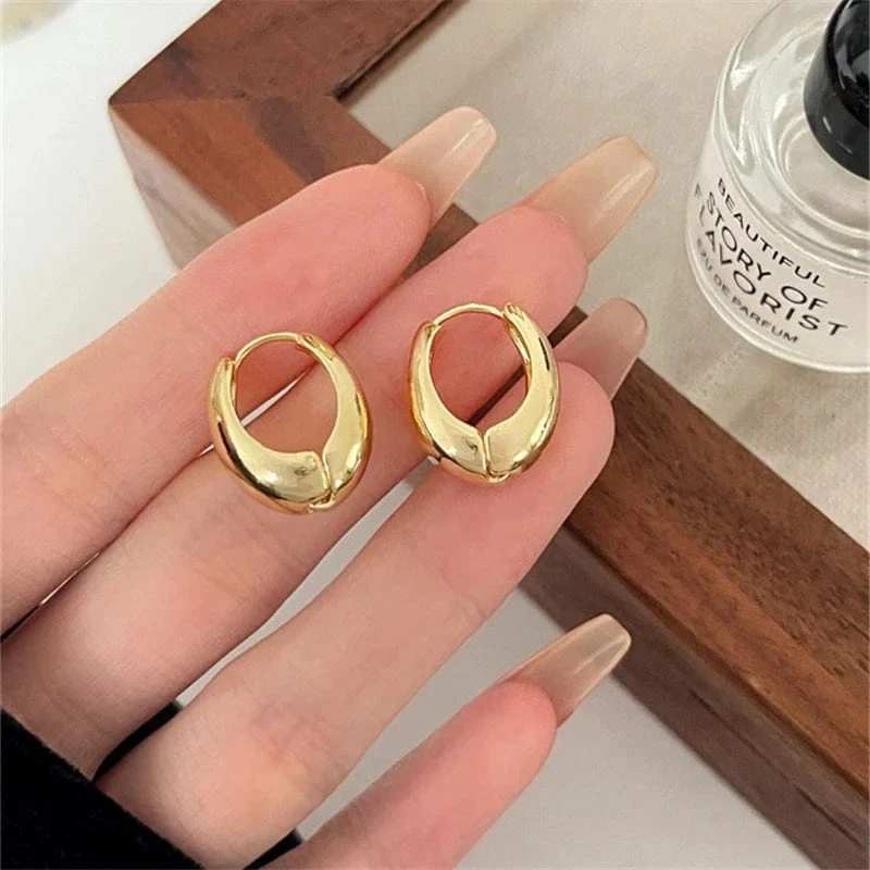 Adolph Trendy Metall Geometrie Hoop Ohrring Mode Neue Design Unregelmäßige Minimalistischen Ohrringe für Frauen Mode Schmuck Geschenk 2023