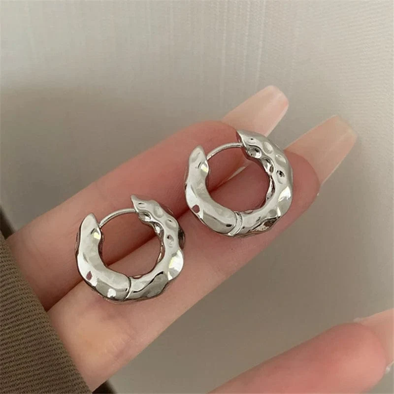 Adolph Trendy Metall Geometrie Hoop Ohrring Mode Neue Design Unregelmäßige Minimalistischen Ohrringe für Frauen Mode Schmuck Geschenk 2023