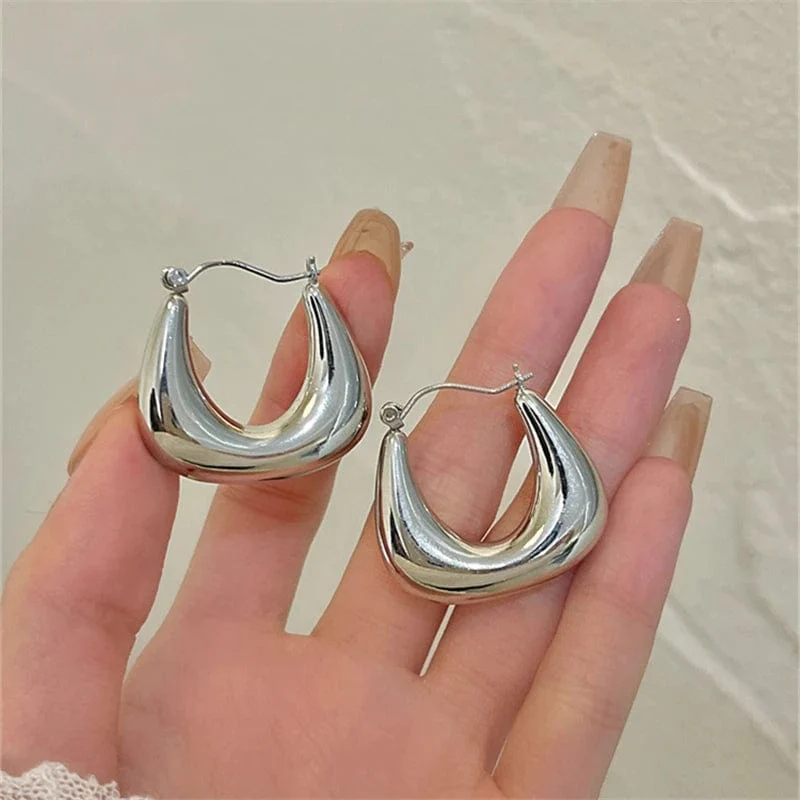 Adolph Trendy Metall Geometrie Hoop Ohrring Mode Neue Design Unregelmäßige Minimalistischen Ohrringe für Frauen Mode Schmuck Geschenk 2023