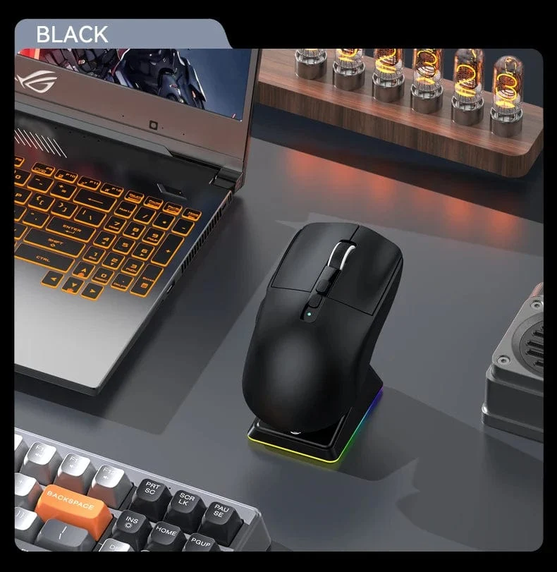 X6 PAW3395 Bluetooth-Maus, Tri-Mode-Verbindung, magnetische RGB-Touch-Ladestation, Makro-Gaming-Maus