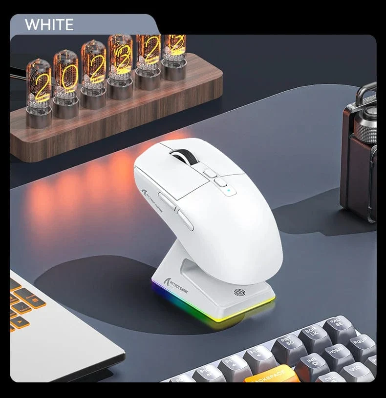 X6 PAW3395 Bluetooth-Maus, Tri-Mode-Verbindung, magnetische RGB-Touch-Ladestation, Makro-Gaming-Maus