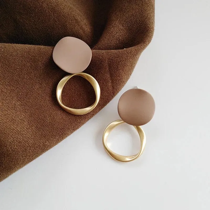 Acryl Creolen Damen 2022 neue Mode Ohrstecker Retro Trend Ohrstecker Damen Trend Twist elegante Ring Ohrringe