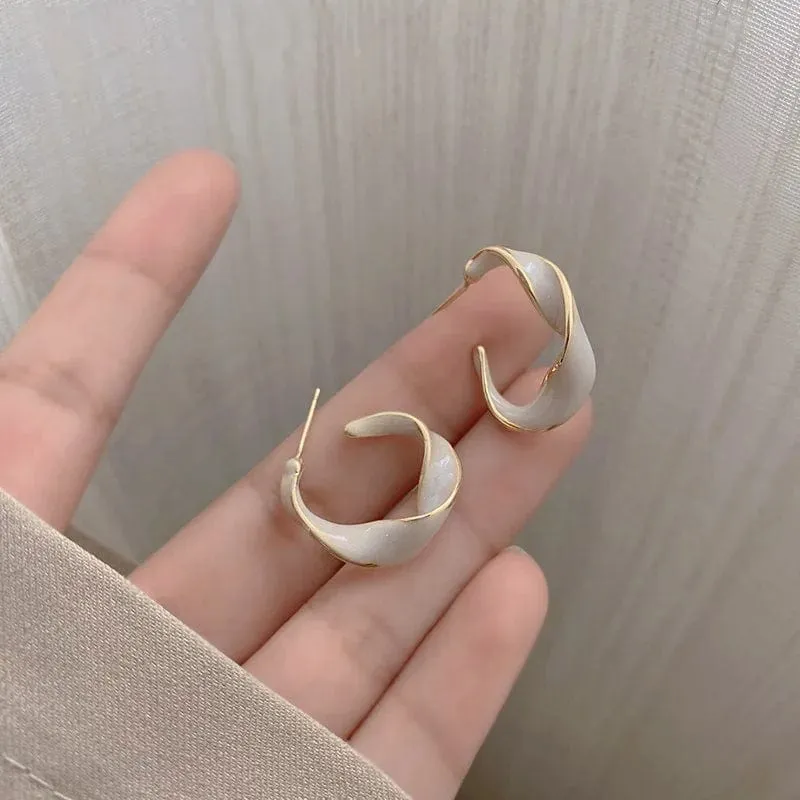 Acryl Creolen Damen 2022 neue Mode Ohrstecker Retro Trend Ohrstecker Damen Trend Twist elegante Ring Ohrringe