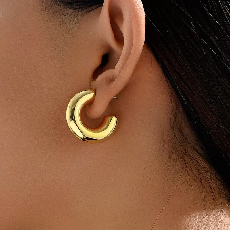 Trendy Circle Twists Creolen für Frauen, schlichtes Temperament, Übertreibung, goldfarben, Ohrschmuck für den Alltag, Party-Geschenk