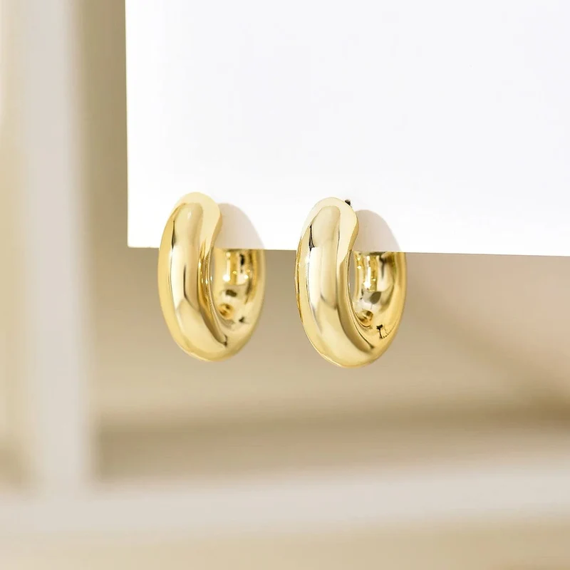 Trendy Circle Twists Creolen für Frauen, schlichtes Temperament, Übertreibung, goldfarben, Ohrschmuck für den Alltag, Party-Geschenk