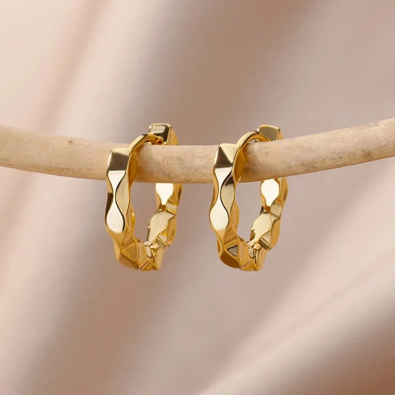 Herz Edelstahl Ohrringe für Frauen Zirkon Gold Farbe Hoop Ohrring Ästhetischen Wasserdicht Ohr Piercing Schmuck Zubehör