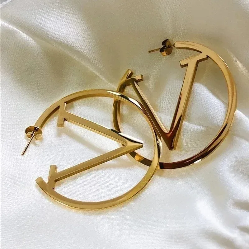 2024 neue Trends V Brief Hoop Ohrringe Für Frauen Edelstahl Ohrringe Punk Runde Ohr Schmuck Geschenk