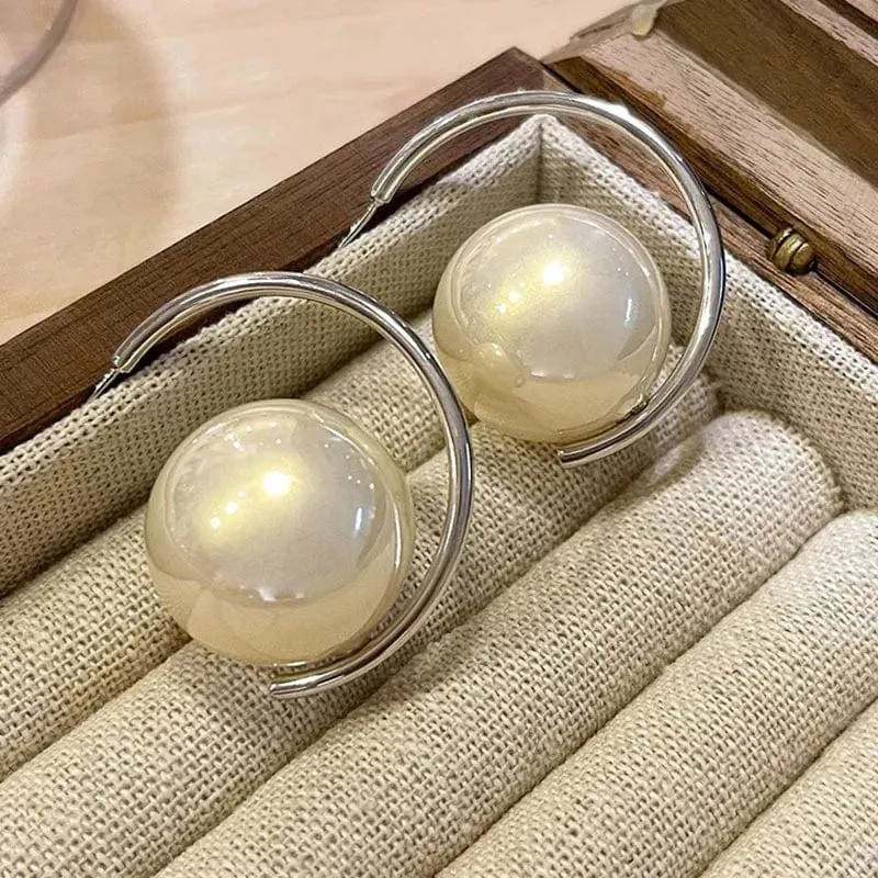 2023 Chic Herz Huggie Hoop Ohrringe Asymmetrische Große Ohrringe Für Frauen Neue Gold Farbe Mode Schmuck Mädchen Geschenk