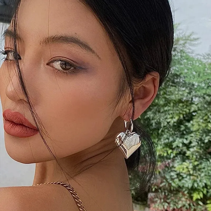 2023 Chic Herz Huggie Hoop Ohrringe Asymmetrische Große Ohrringe Für Frauen Neue Gold Farbe Mode Schmuck Mädchen Geschenk