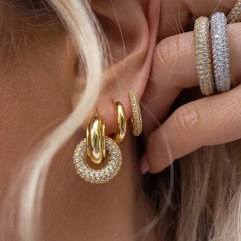 Modische, runde Creolen mit CZ-Zirkon für Frauen, geometrische U-förmige Ohrschnalle, vergoldeter Edelstahlschmuck
