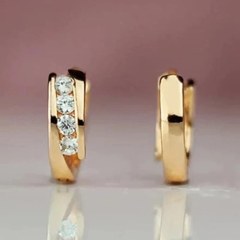 Huitan Goldfarbene Creolen für Damen, für den Alltag, Statement-Ohrringe mit Kreisdesign, zurückhaltendes Temperament, vielseitiger Damenschmuck