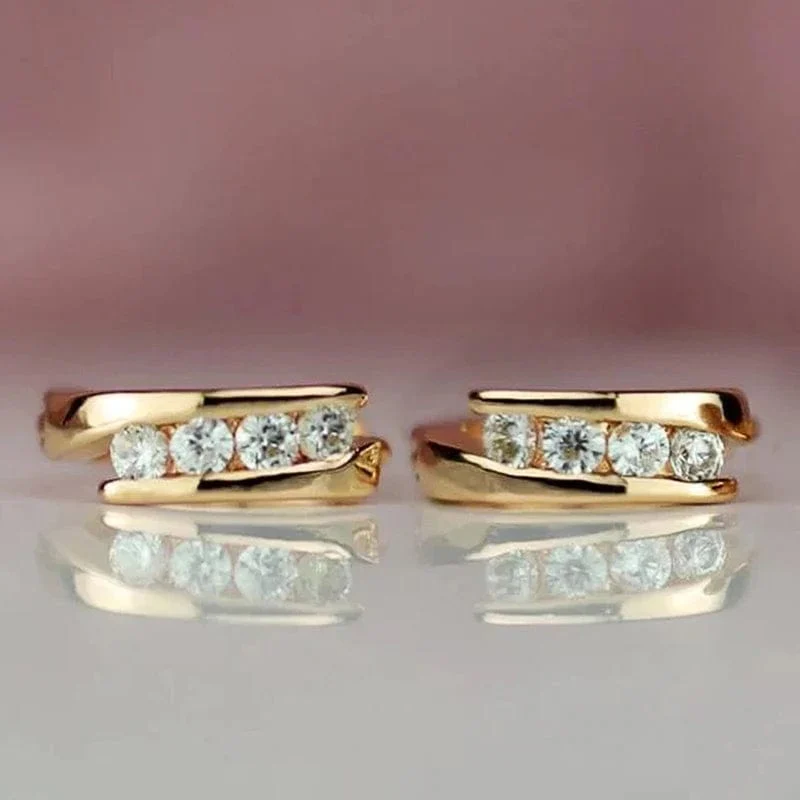 Huitan Goldfarbene Creolen für Damen, für den Alltag, Statement-Ohrringe mit Kreisdesign, zurückhaltendes Temperament, vielseitiger Damenschmuck