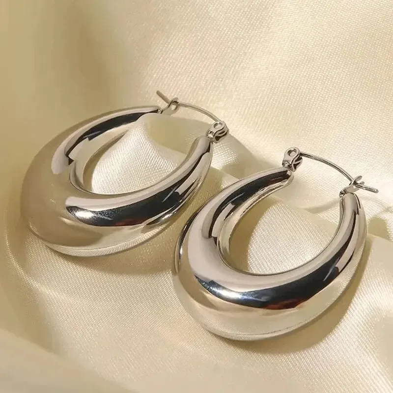 ZAKOL Geometrische U-förmige klobige Creolen C-Form Schmuck für Frauen und Mädchen Trendy Metallstruktur 18 K goldene Ohrstecker Zubehör