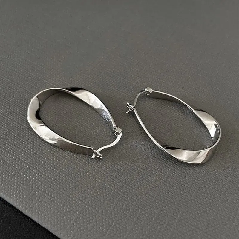 ANENJERY Geometrische gedrehte Creolen für Frauen, Nischendesign, Party-Schmuck, Geschenke